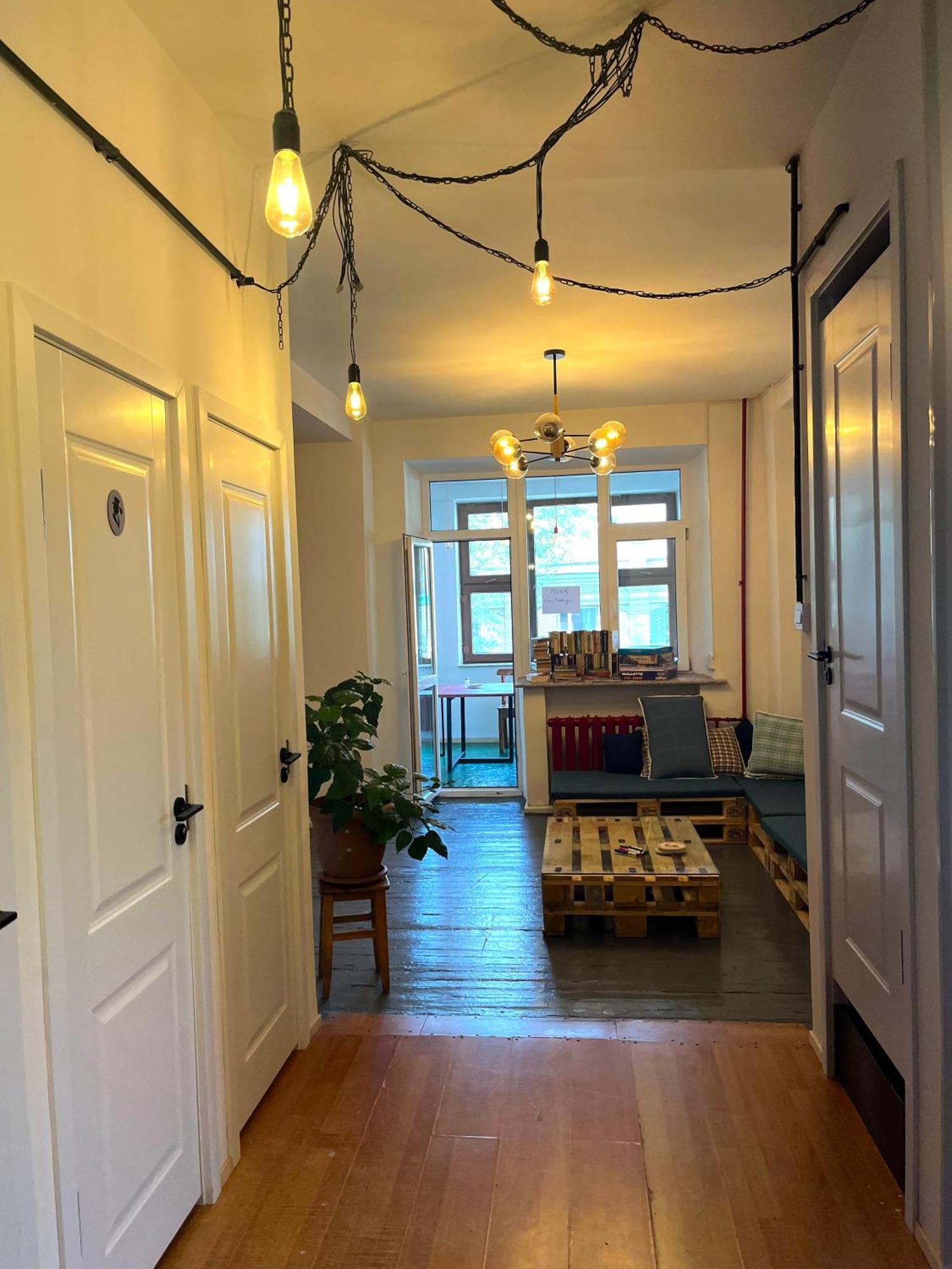 Ulaanbaatar Hostel מראה חיצוני תמונה
