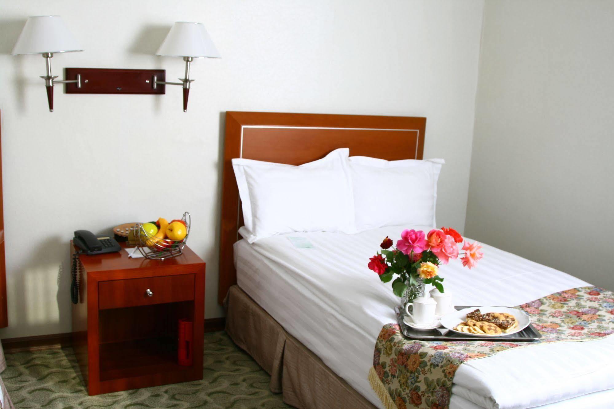 Ulaanbaatar Hostel מראה חיצוני תמונה